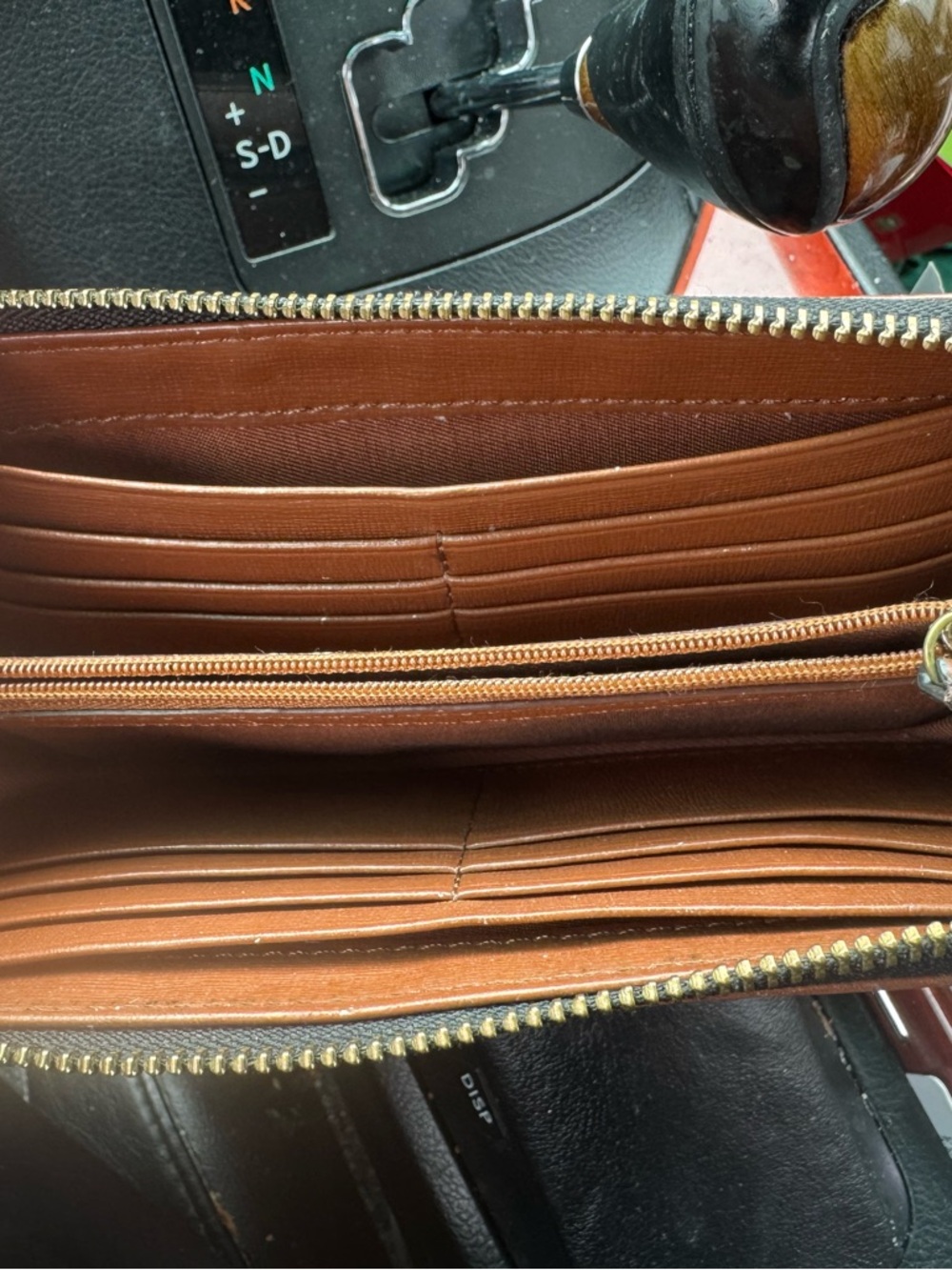 FOSSIL Ladies Leather Wallet - Picture 2 of 3